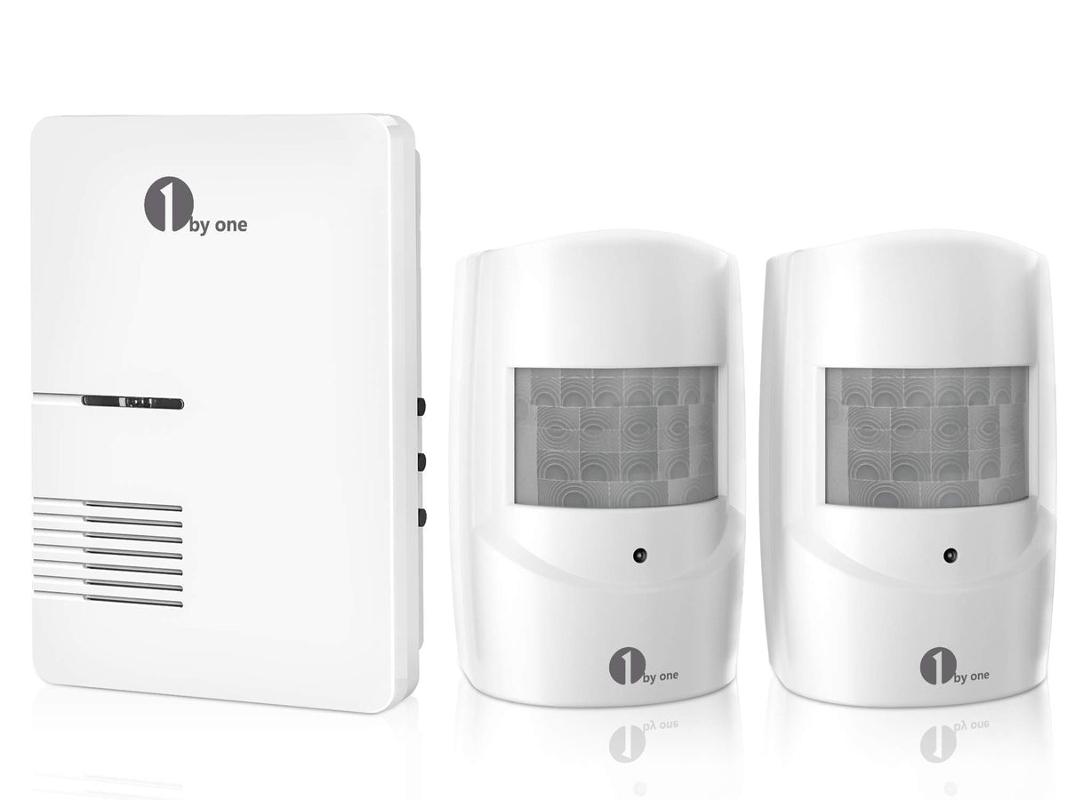 1byone front view of kit showing sensors and receiver for visible security