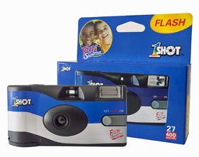 1 Shot close-up of flash and shutter highlighting quick shooting