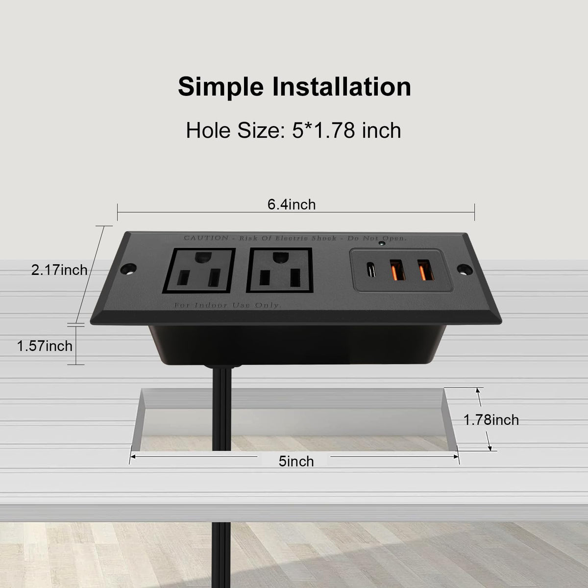 4 LEAF desk power outlet Type C highlighting fast charging
