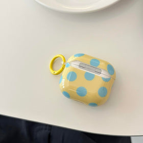 Aaknhen AirPods 4 case detachable keychain enhances portability and anti-loss.