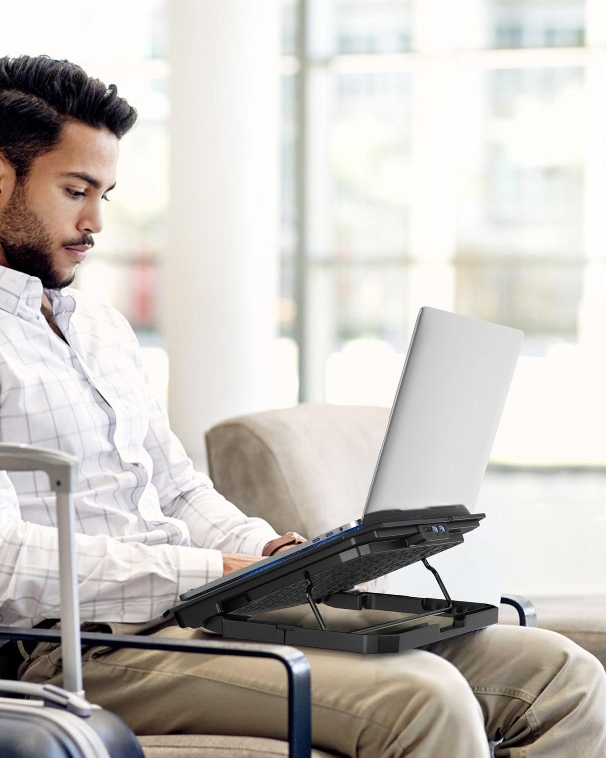 AICHESON quiet plug-and-play setup with blue lighting enhances workstation ambiance.