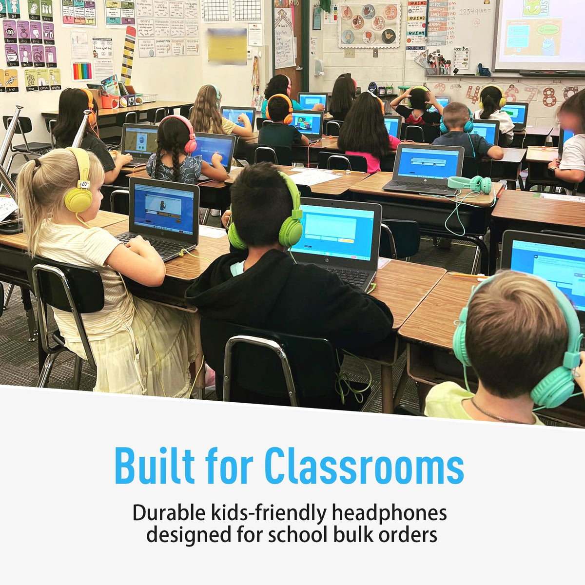 AILIHEN SharePort lets three students listen from one device