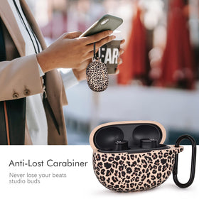 AIRSPO floral print detail emphasizing decorative khaki leopard pattern
