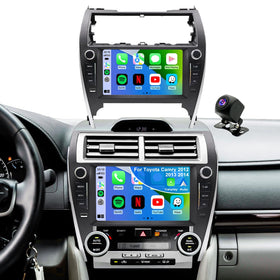 Aitrenlu 64G upgrade radio installed in Camry dashboard for enhanced infotainment.