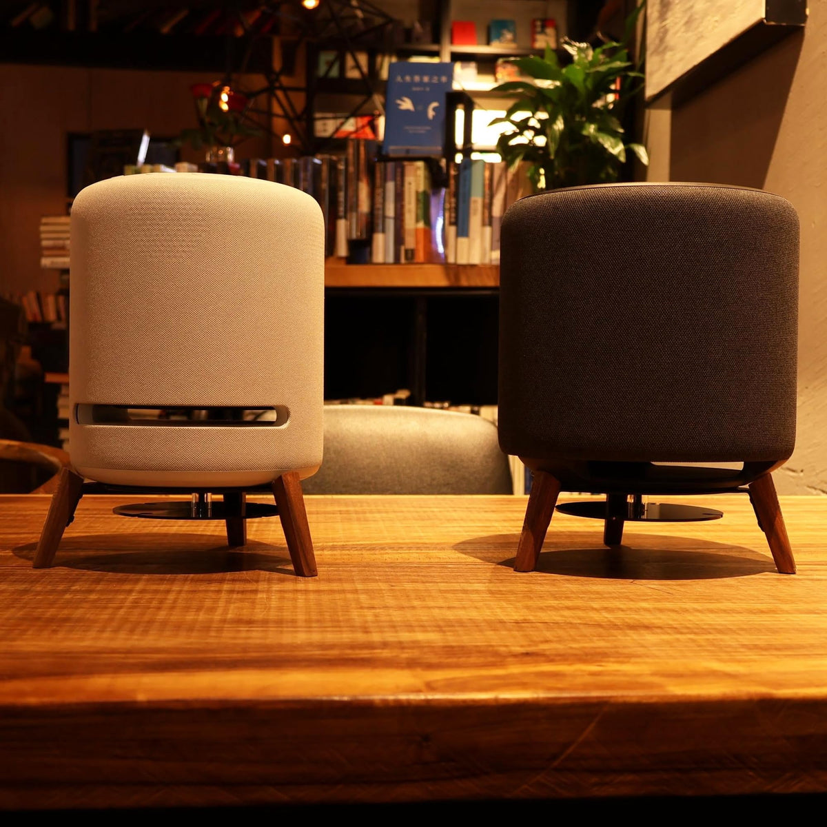 Alloery cable management keeps cords hidden for a tidy workspace