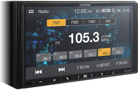 Alpine iLX-W650 using Apple CarPlay on the road