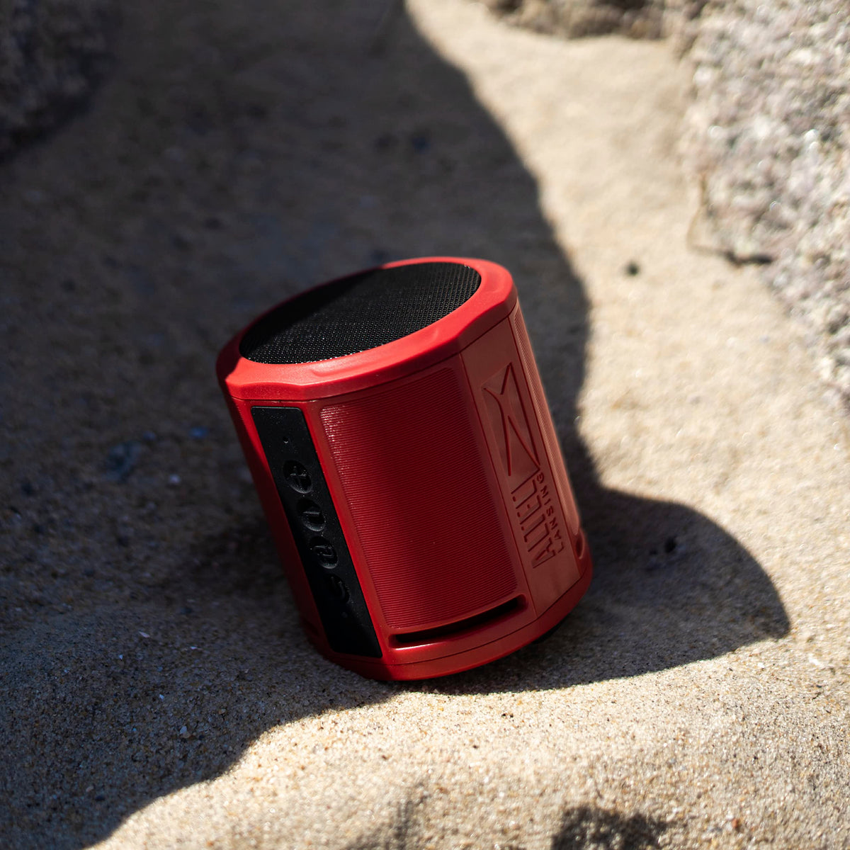 Red HydraOrbit adds bold style for outdoor adventures