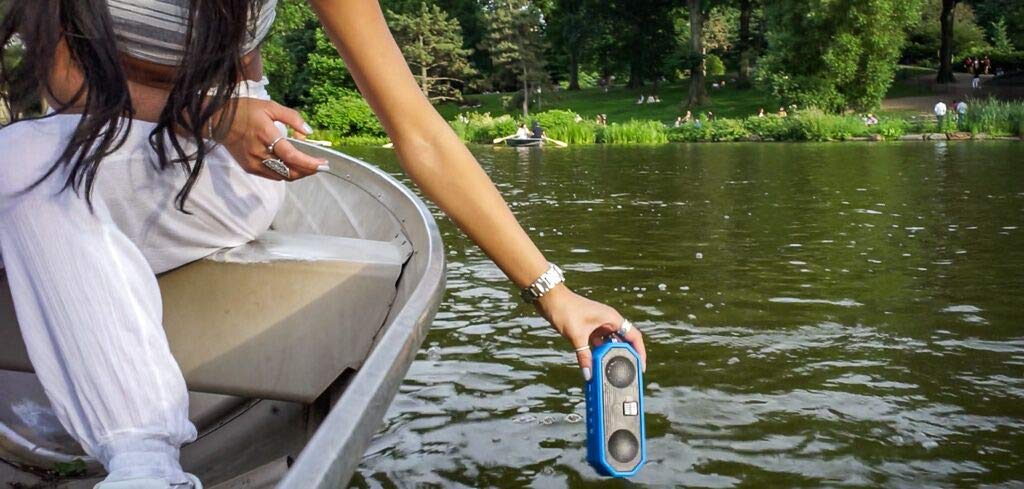 Altec Lansing LifeJacket H2O 4 USB rechargeable on the go