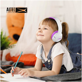 Altec Lansing wet surface demo showing IPX4 sweatproof durability