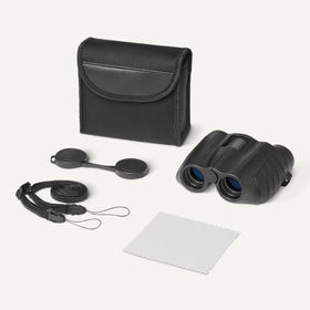 Amazon Basics travel kit includes case, strap, and cleaning cloth for on-the-go use