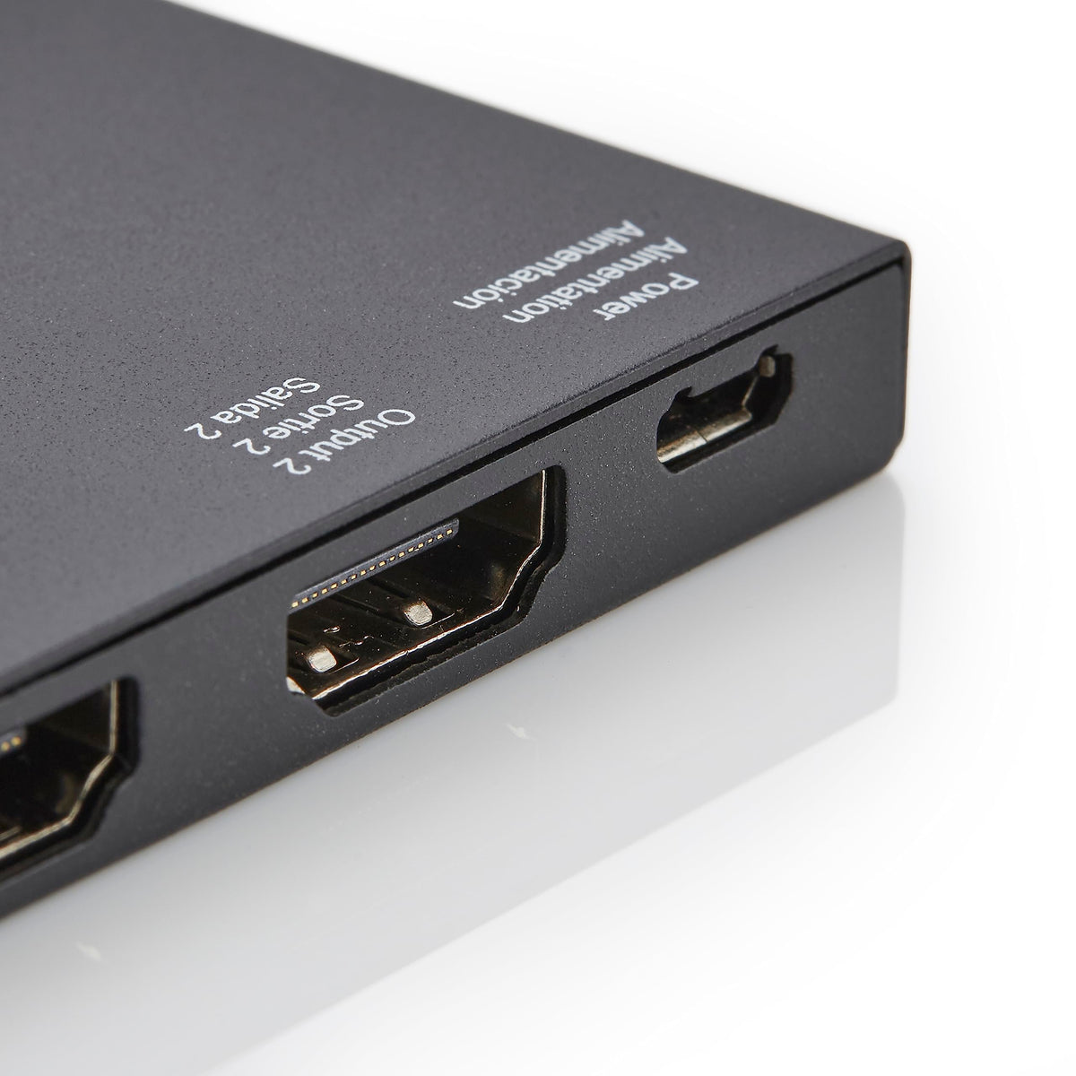 Accessories image shows USB cable and manual included