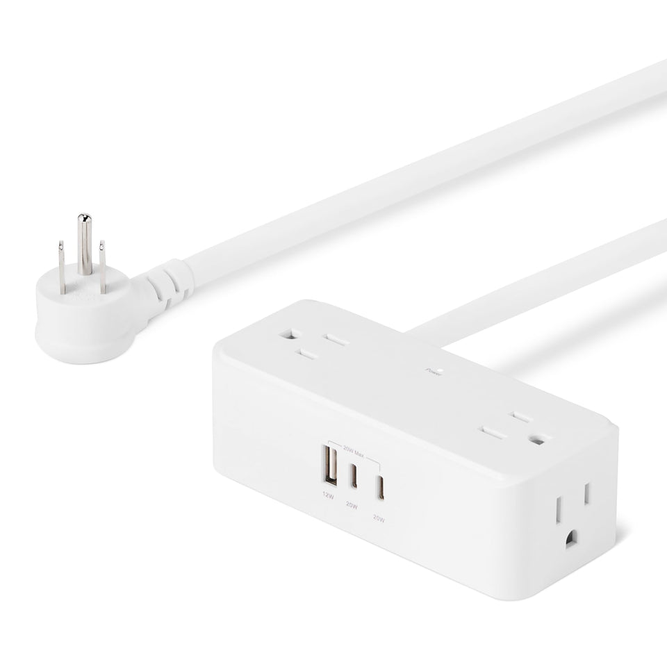 Amazon Basics power strip with four outlets and USB-C PD for versatile charging