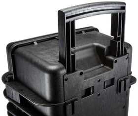 Amazon Basics exterior dimensions match airline carry-on expectations.