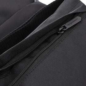 Amazon Basics sandbags include a carrying handle for portable placement