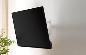 Amazon Basics single-stud mount enables fast, sturdy installation
