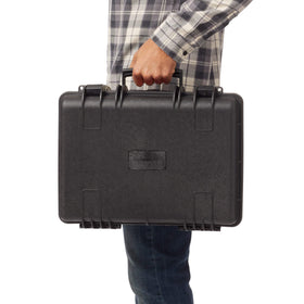 Amazon Basics case with extendable top handle for smooth maneuvering.