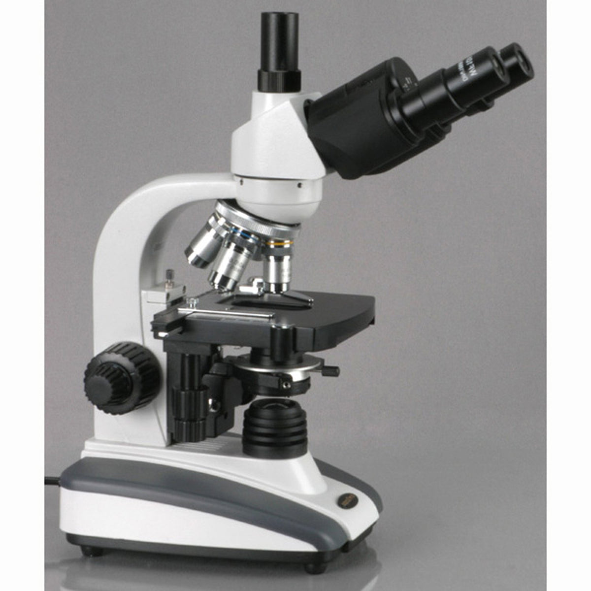 AmScope mechanical stage enabling precise slide positioning and smooth navigation.