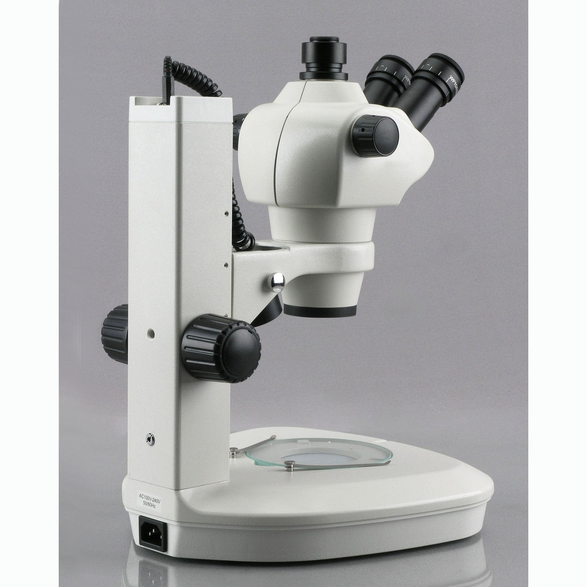 AmScope widefield optics deliver crisp stereo images for detailed inspection.