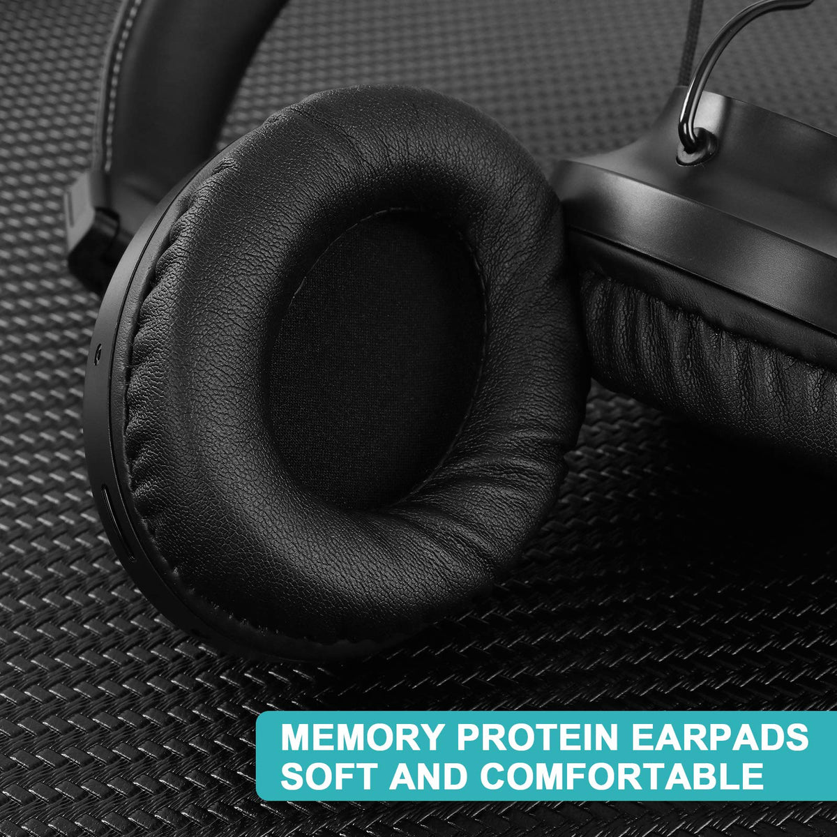 Antetek micro SD slot and ports close-up showing MP3 playback flexibility
