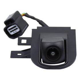 ApplianPar mounted on Accord trunk showing correct placement and easier parking benefit