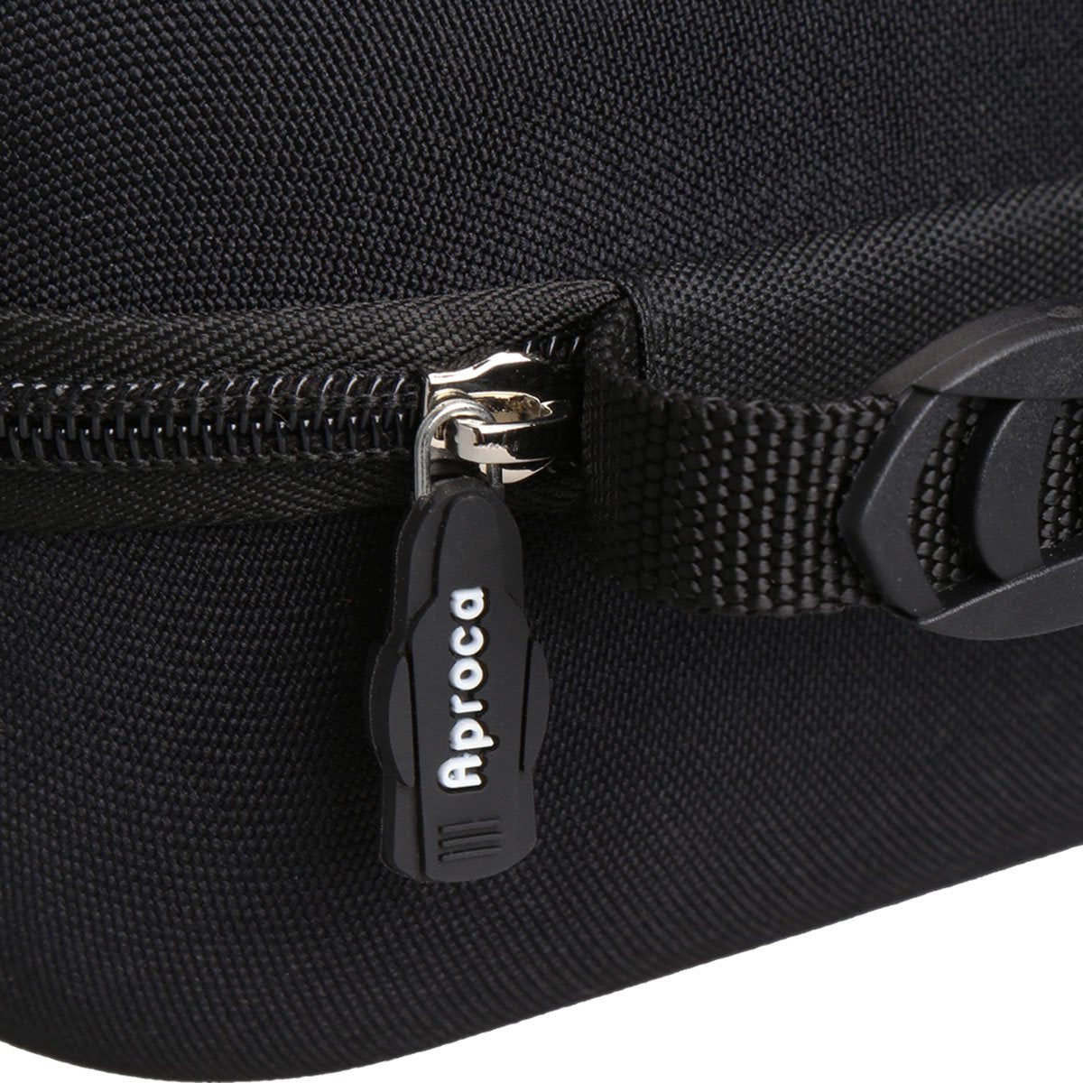 Aproca case with a durable double zipper for smooth use.