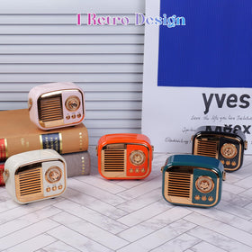 Aresrora retro speaker suits rooms, offices, and kitchens with nostalgic charm.