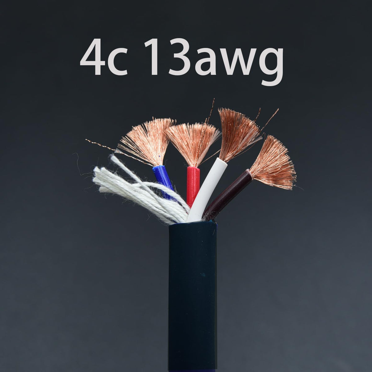 Arklove gold-plated 24K banana plugs improve contact reliability.