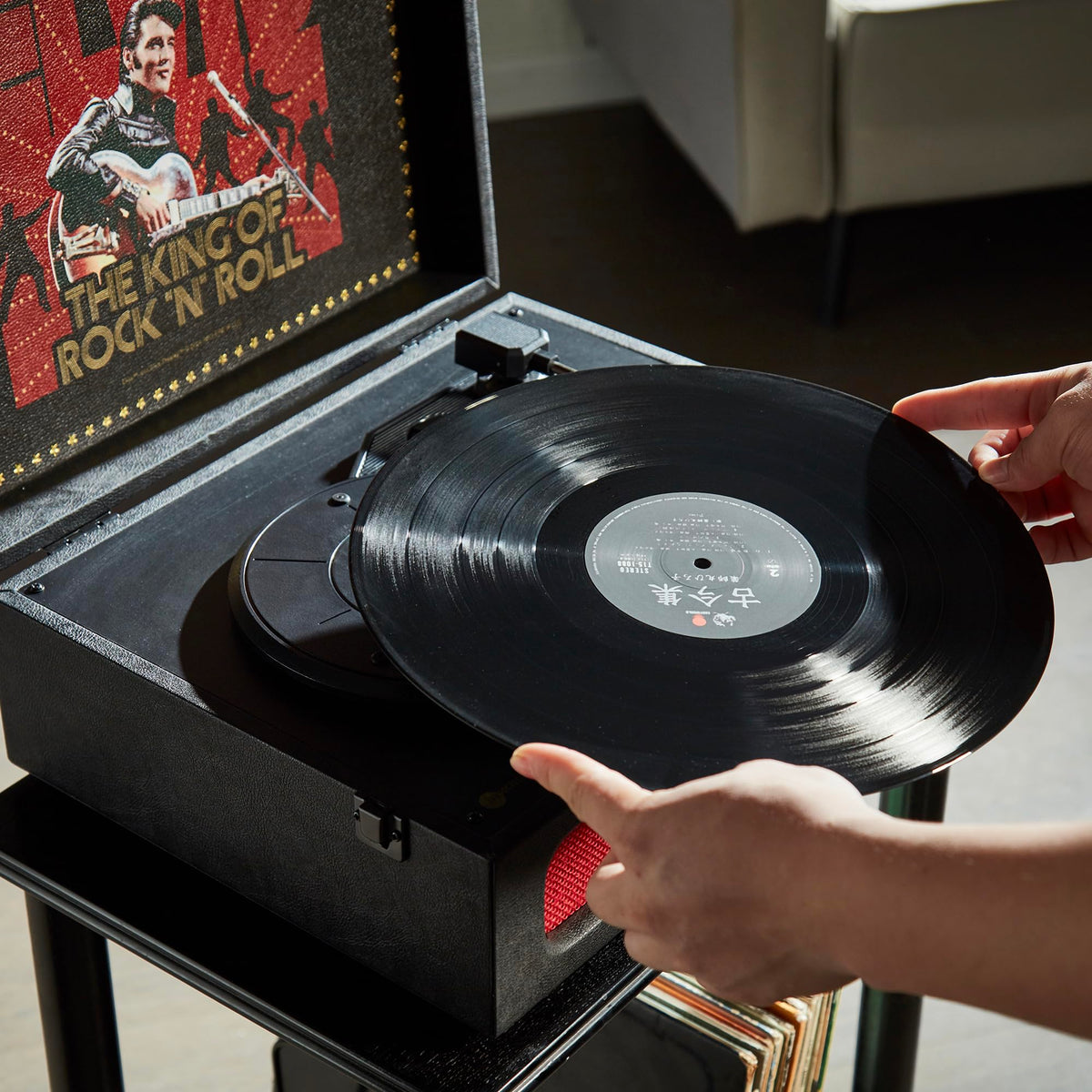 Arkrocket Elvis 68 on-table setup for easy living space use.