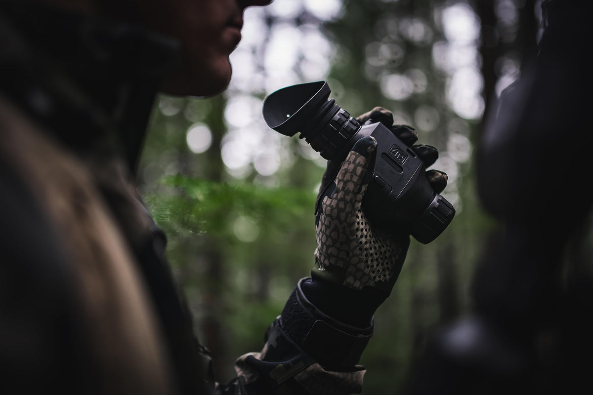 ATN Odin LT compact handheld design supports one-handed operation.
