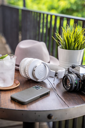 Audio-Technica ATH-M20xBTWH battery life up to 60 hours for long sessions