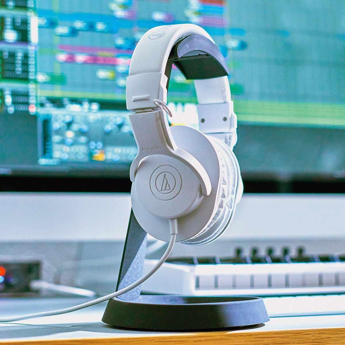 Audio-Technica ATH-M20xWH circumaural earcups provide comfortable isolation in loud spaces.