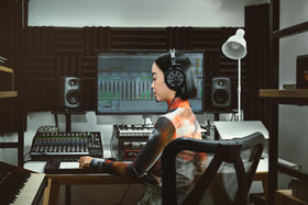 Audio-Technica ATH-R30X back view highlighting lightweight frame for daily use.