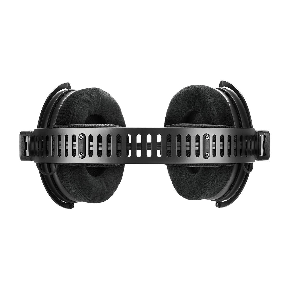 Audio-Technica ATH-R50x detachable 3m cable for flexible studio setups.