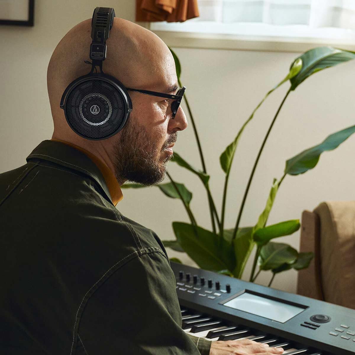 Audio-Technica ATH-R50x soundstage for immersive critical listening and precise references.