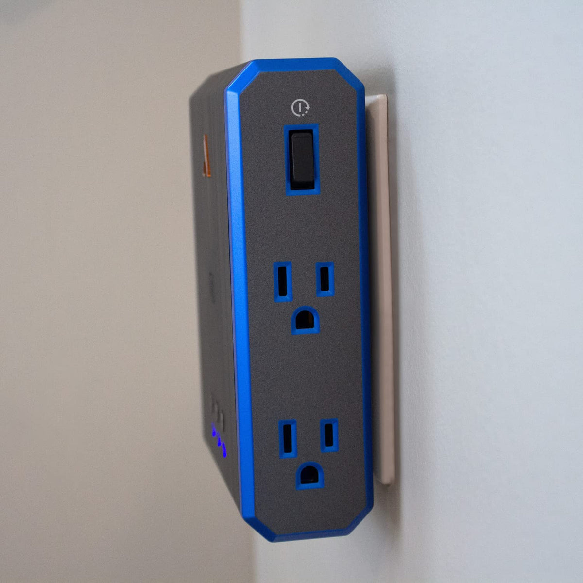 Austere V Series in-office desk setup with four outlets in use