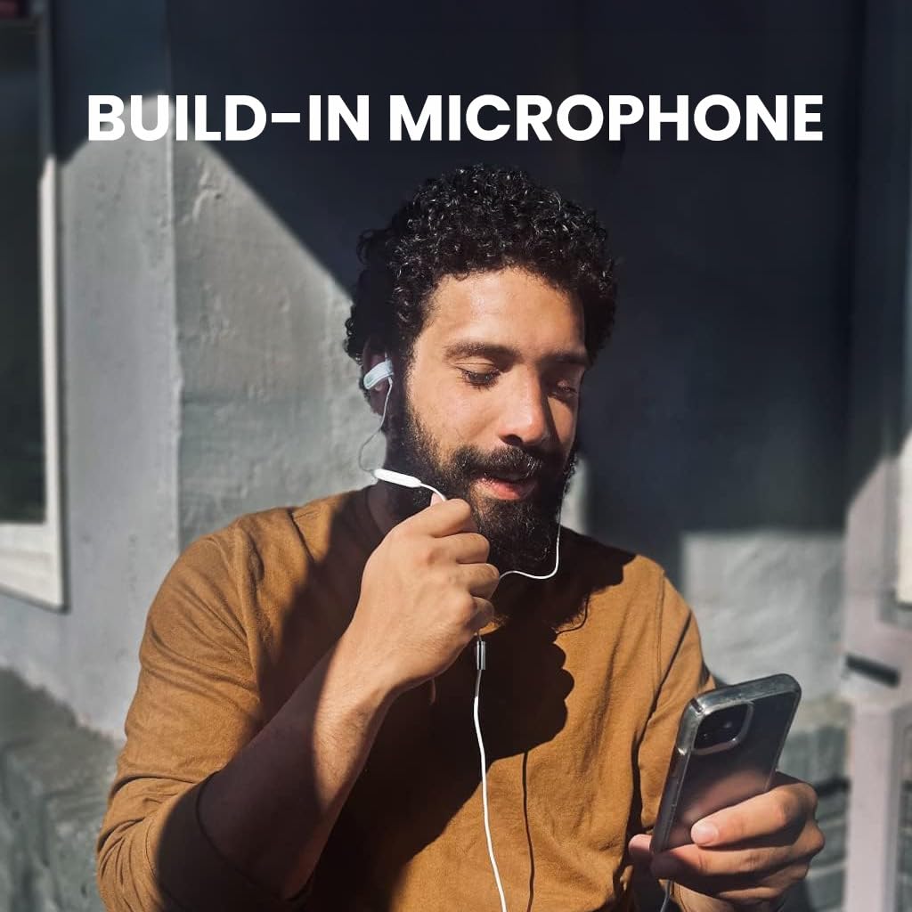 Avantree C171 built-in microphone for clear on-the-go calls.