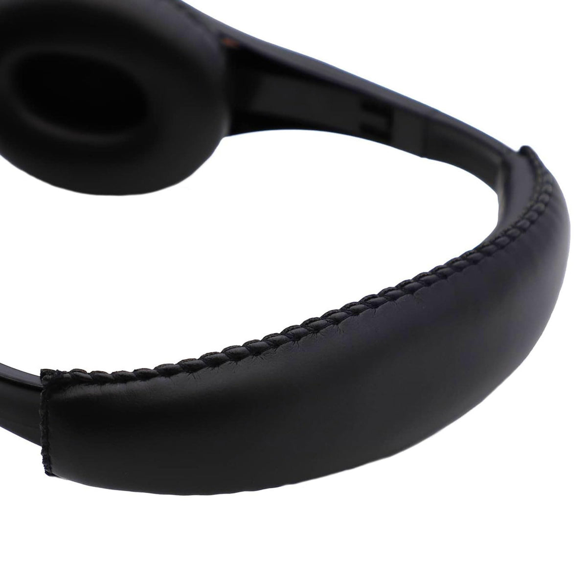 Avid AE-35 velcro-tie keeps cords tidy between classes