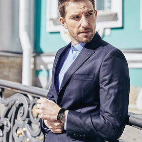 AVOD Sport Loop nylon band in urban look suitable for daily life.