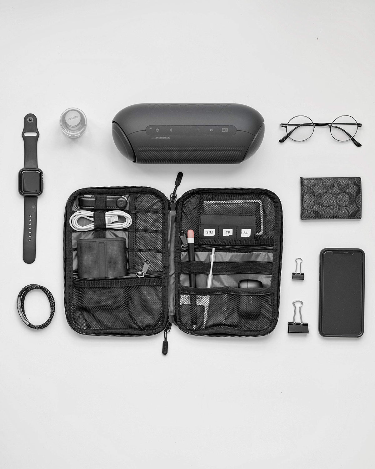 BAGSMART grey organizer on a desk with phone and power bank