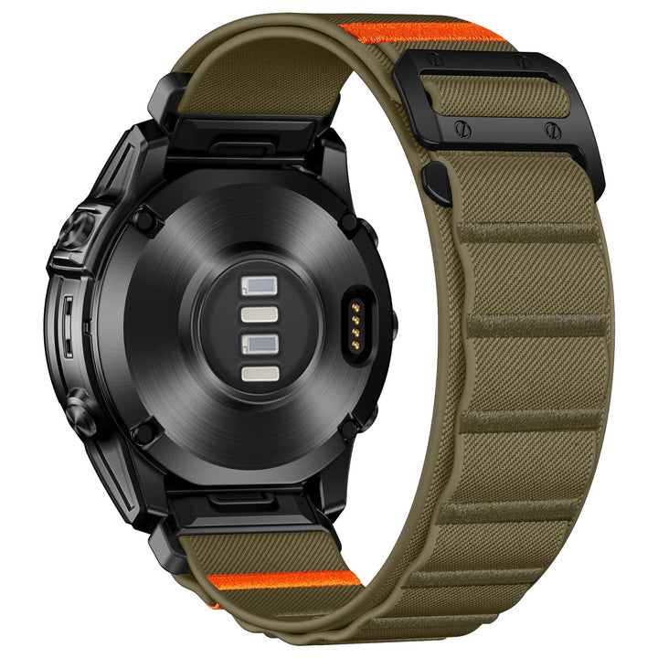 Bandletic front view showing band and quick‑fit lugs, clear compatibility benefit