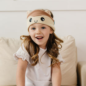 Bandou used at bedtime illustrating comfortable sleep-friendly listening