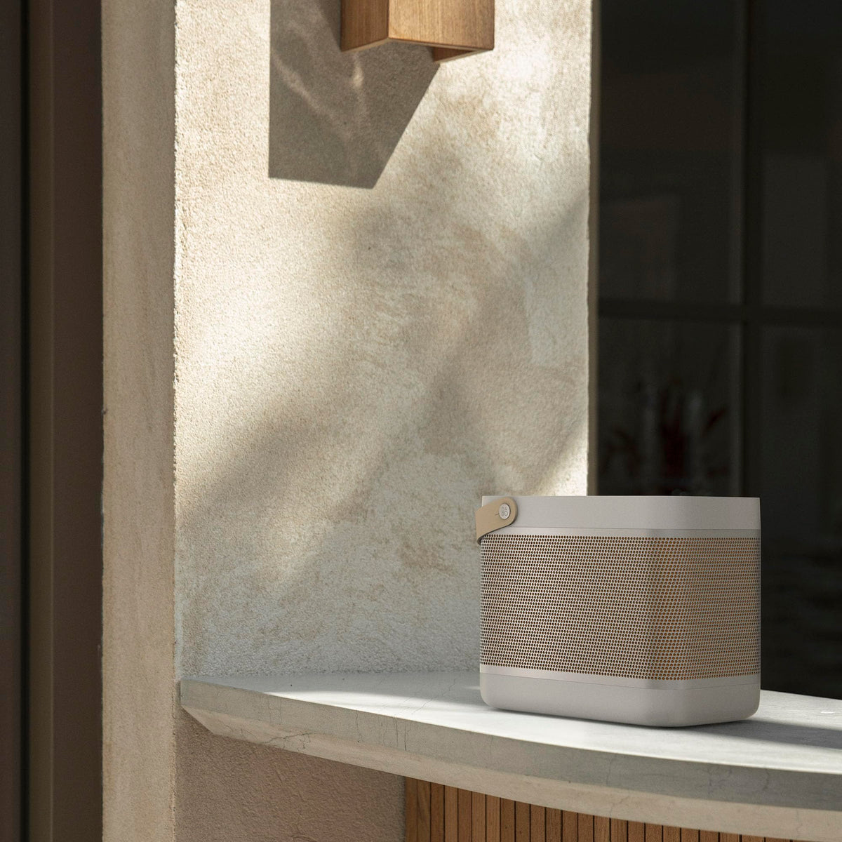 Bang & Olufsen Beolit 20 Grey Mist USB-C charging port visible for quick power on the move.