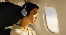Beoplay H100 array of microphones for advanced noise cancellation