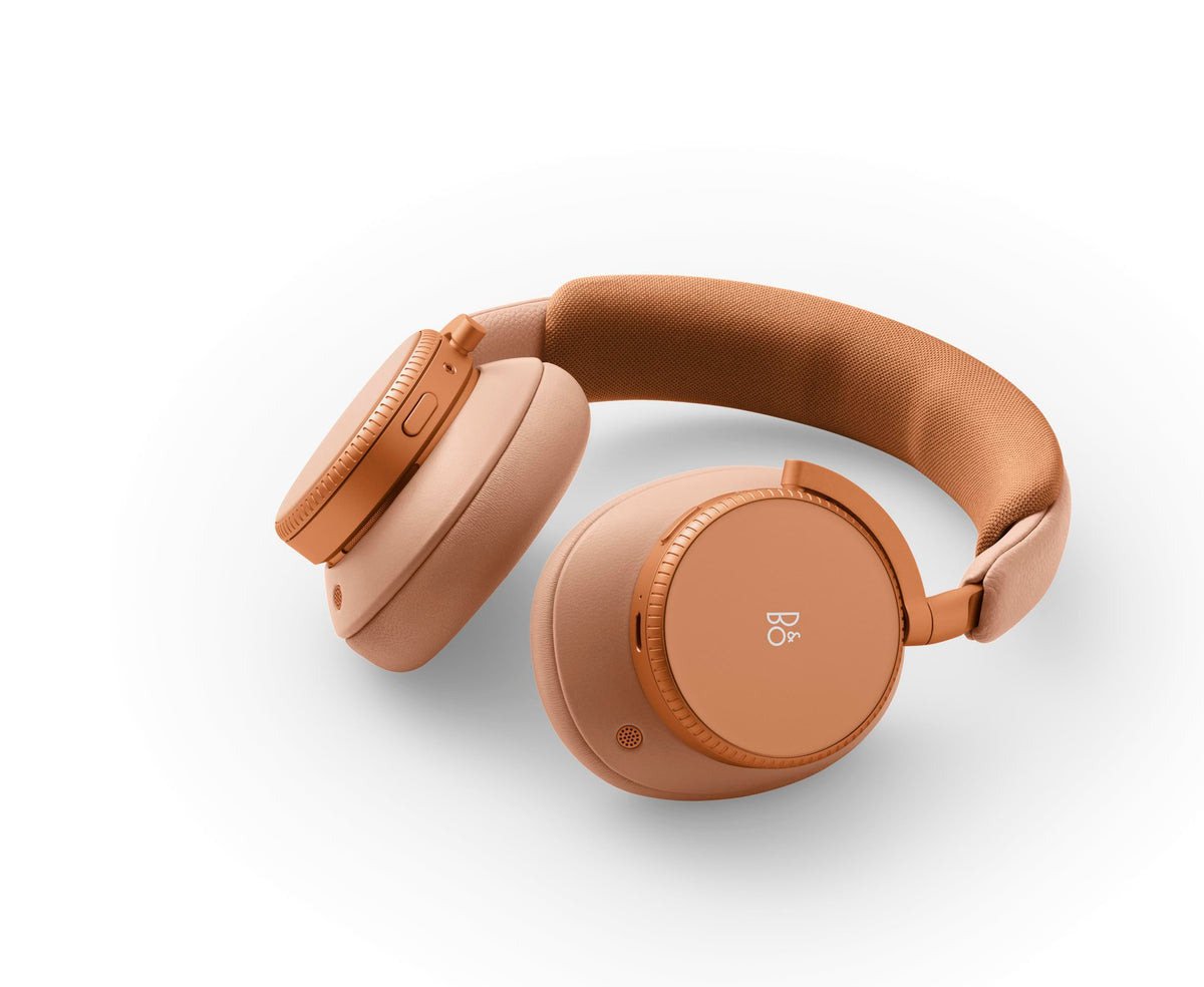 Beoplay H100 Bluetooth connectivity enables seamless device switching.