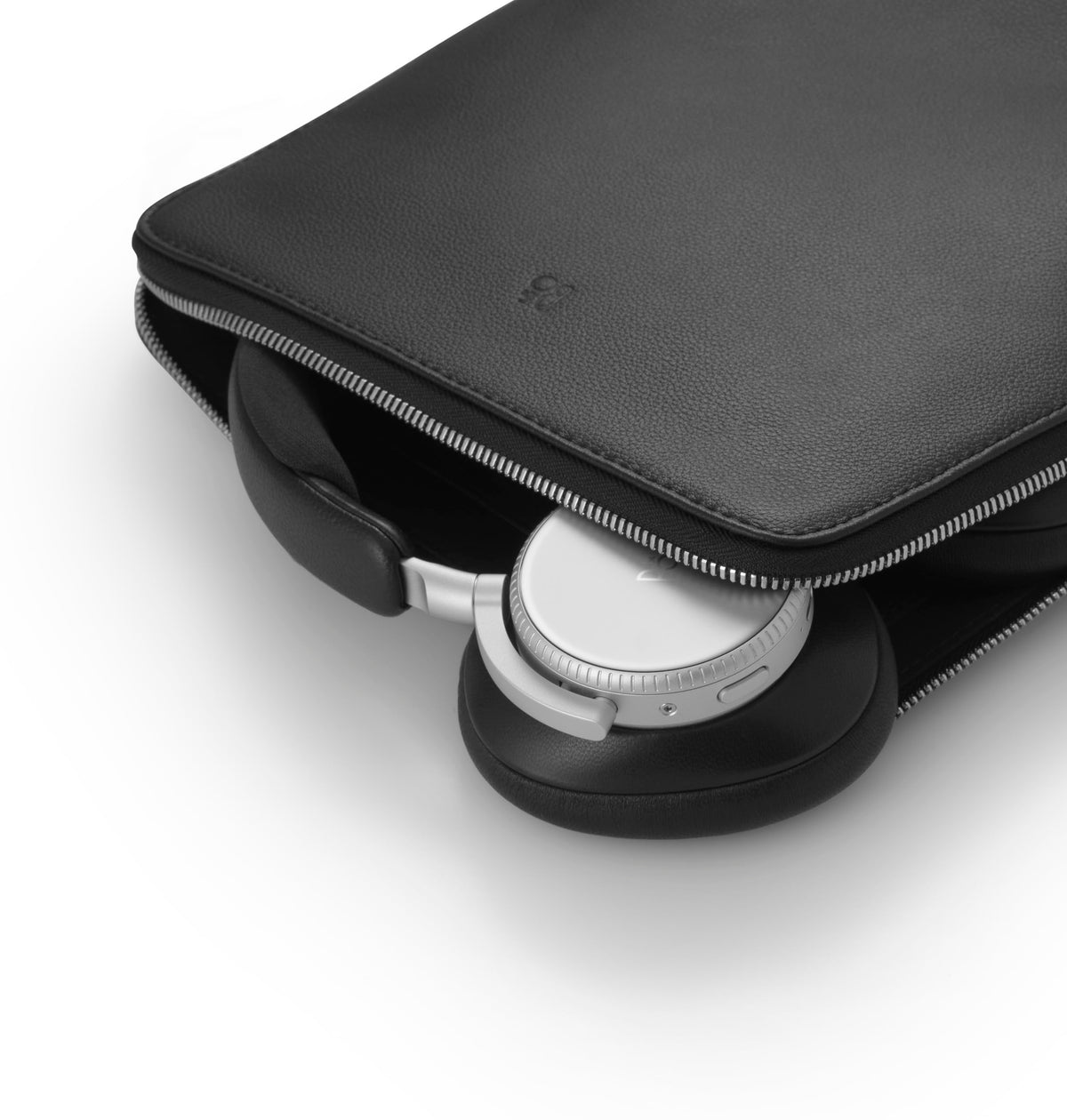 Beoplay H100 aluminum housing detail emphasizes durable, premium craftsmanship