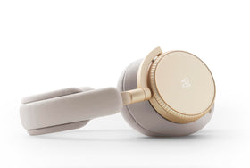 Beoplay H100 oval ear cups conform to ears for snug fit.