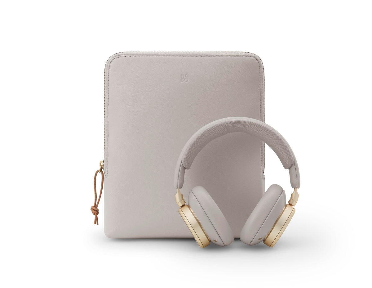 Beoplay H100 tactile volume dial enables quick listening adjustments.