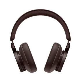 Beoplay H95 adaptive ANC demonstrates environment-aware noise control for focus.