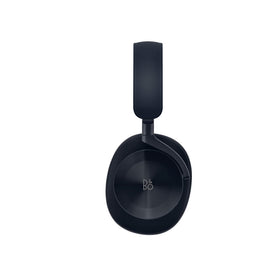 Beoplay H95 four built-in microphones enable clear calls in busy environments.
