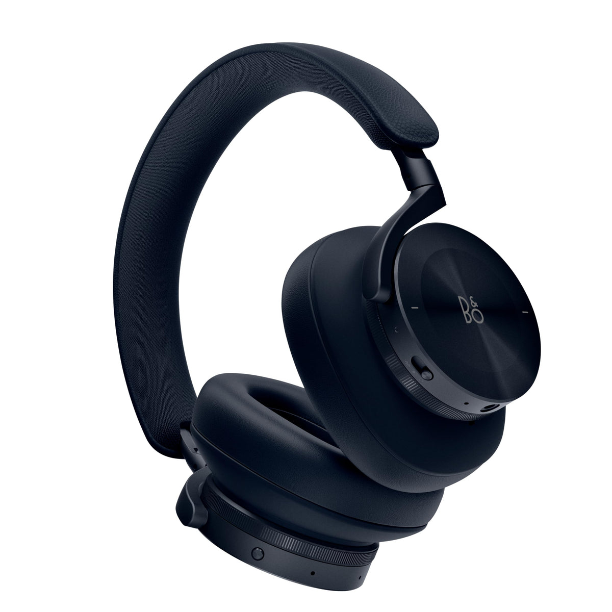 Beoplay H95 lambskin ear cushions provide soft, long-lasting comfort.
